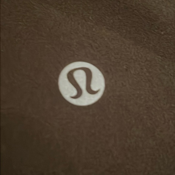 Lululemon Align Biker Shorts Olive Green 8" Inseam Rare Size 6 - Picture 8 of 10